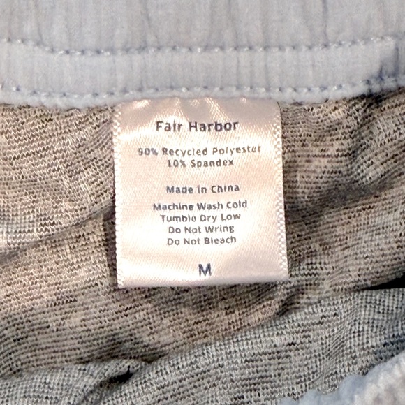 Fair Harbor The One Shorts Boys Medium Blue Chambray BreezeKnit Liner Beach Swim - Picture 3 of 6